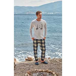 Men's Pyzama With Long Sleeves & Long Pants Nautica