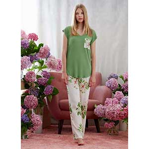 Women's Homewear Set With Short Sleeves & Long Pants Catherine's