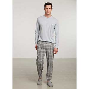 Men's Pyzama With Long Sleeves & Long Pants Nautica