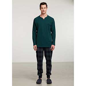 Men's Pyzama With Long Sleeves & Long Pants Nautica