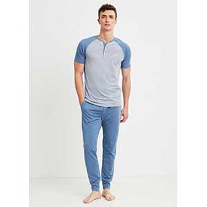 Men's Pyzama With Short Sleeves & Long Pants Nautica