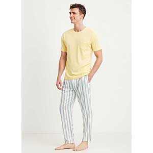 Men's Pyzama With Short Sleeves & Long Pants Nautica